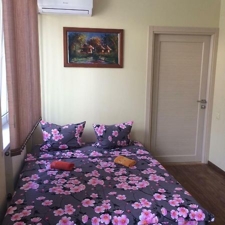 Room In The Guest House Οδησσός Εξωτερικό φωτογραφία